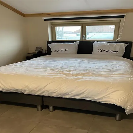 In With Private Garden, Cleaning Included *