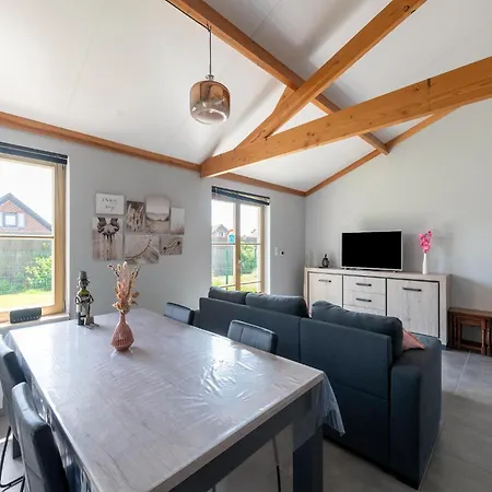In With Private Garden, Cleaning Included * Koksijde