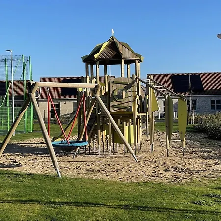 In With Private Garden, Cleaning Included Holiday home Koksijde